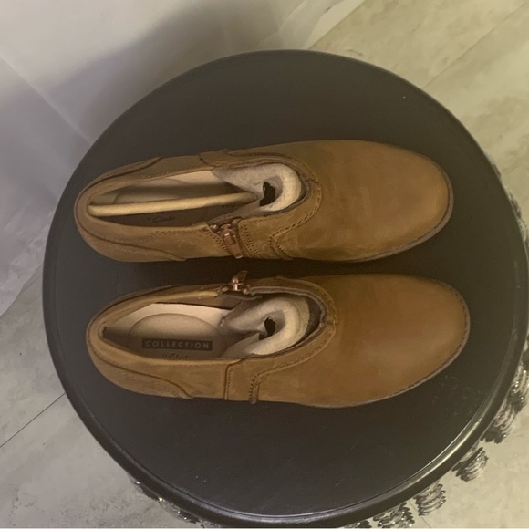 Clarks Sashlin Aleta Ankle Heel Boot - dark tan leather - New in box - Picture 5 of 11